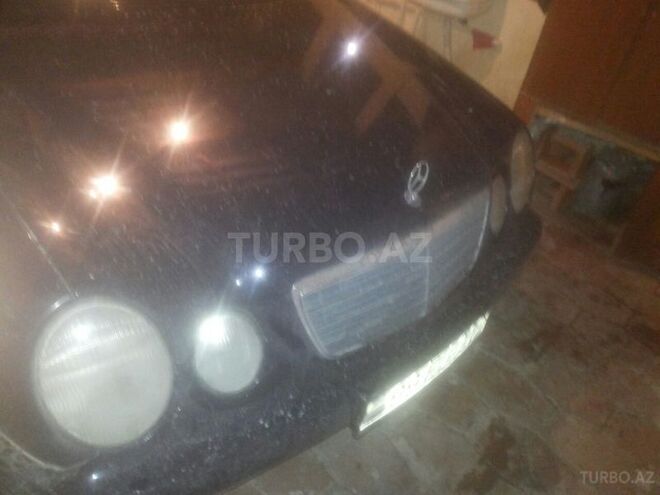 Mercedes E 220 1999, 440,000 km - 0.2 л - Bakı