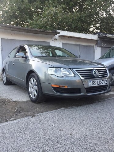 Volkswagen Passat 2006, 225,000 km - 2.0 л - Bakı