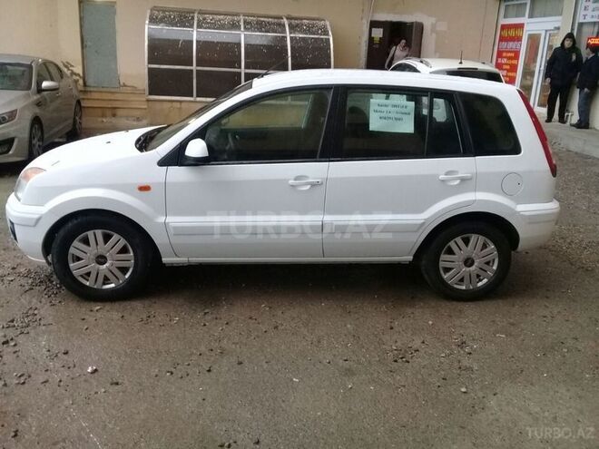 Ford Fusion 2011, 123,000 km - 1.6 l - Bakı