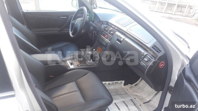 Mercedes E 280 2000, 288,708 km - 2.8 l - Şirvan