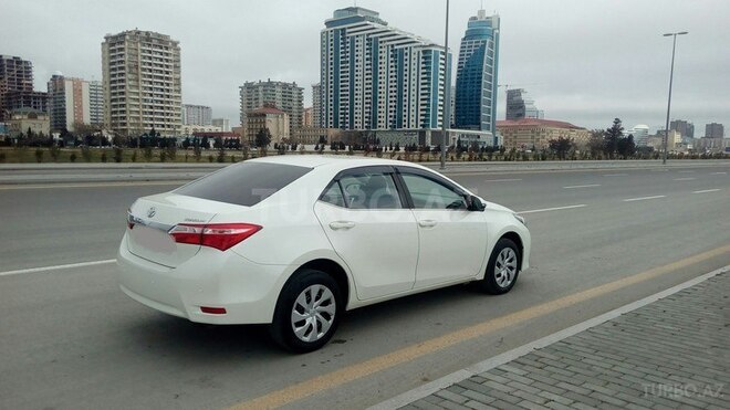 Toyota Corolla 2013, 85,000 km - 1.6 l - Bakı