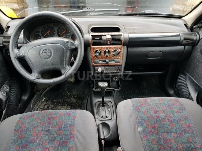 Opel Corsa 1998, 197,215 km - 1.4 l - Bakı