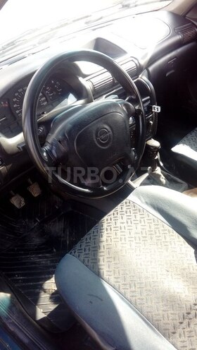 Opel Astra 1994, 168,500 km - 1.6 l - Saatlı