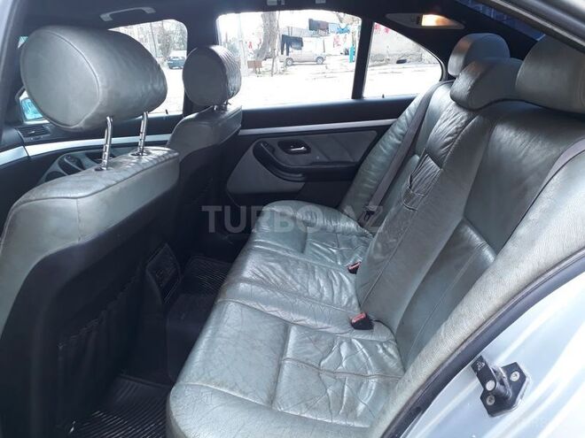 BMW 523 1998, 250,000 km - 2.5 l - Sumqayıt