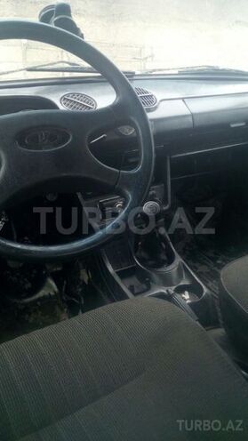 LADA (VAZ) 2106 2003, 175,000 km - 1.6 l - Quba