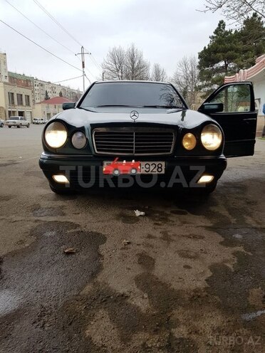 Mercedes E 230 1996, 215,000 km - 2.3 л - Gəncə
