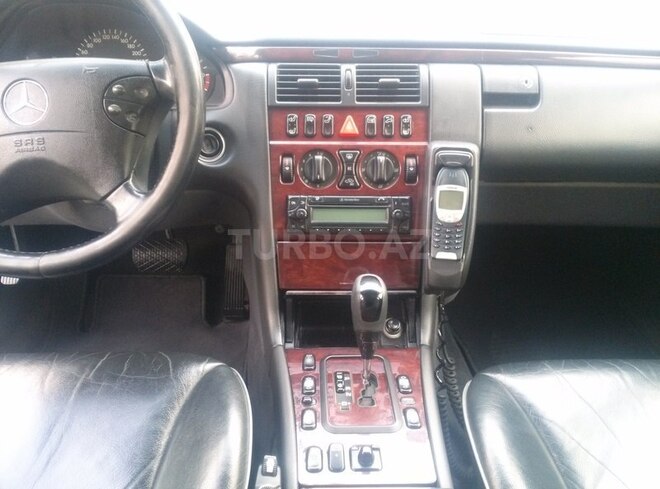 Mercedes E 240 2001, 247,000 km - 2.6 l - Bakı