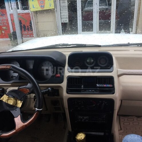 Mitsubishi Pajero 1993, 390,000 km - 2.5 l - Bakı
