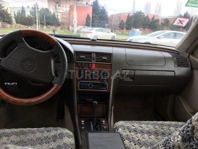 Mercedes C 220 1994, 320,000 km - 2.2 l - Sumqayıt
