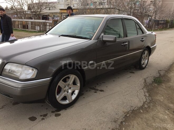 Mercedes C 220 1994, 320,000 km - 2.2 l - Sumqayıt