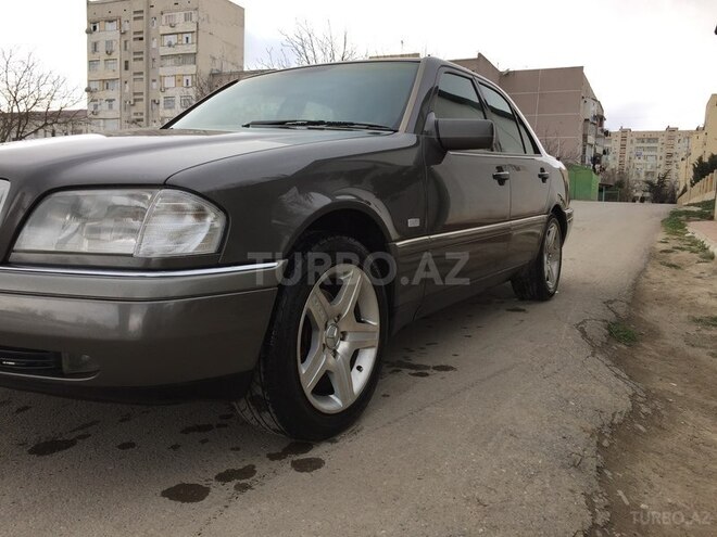 Mercedes C 220 1994, 320,000 km - 2.2 l - Sumqayıt