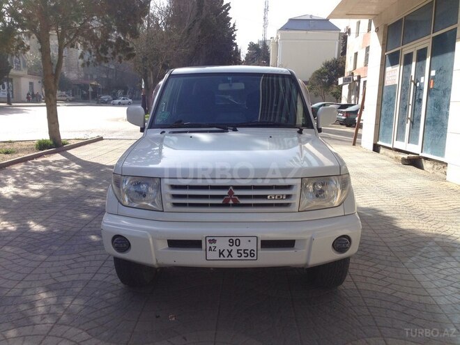 Mitsubishi Pajero io 1999, 195,000 km - 1.8 л - Bakı