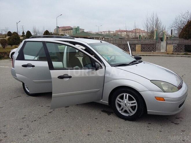 Ford Focus 2001, 250 km - 2.0 l - Bakı