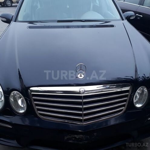 Mercedes E 350 2004, 197,000 km - 3.5 l - Bakı