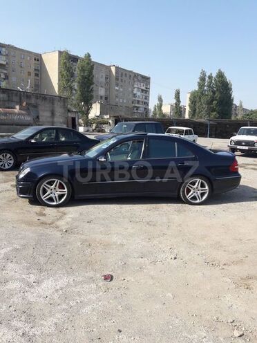 Mercedes E 350 2004, 197,000 km - 3.5 l - Bakı