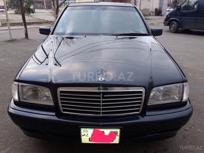 Mercedes C 200 2000, 172,000 km - 2.0 л - Bakı