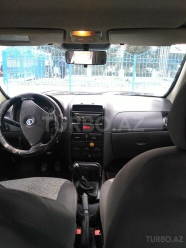 Fiat Albea 2006, 236,000 km - 1.4 l - Bakı