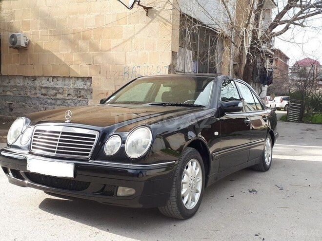 Mercedes E 240 1998, 320,000 km - 2.4 l - Bakı