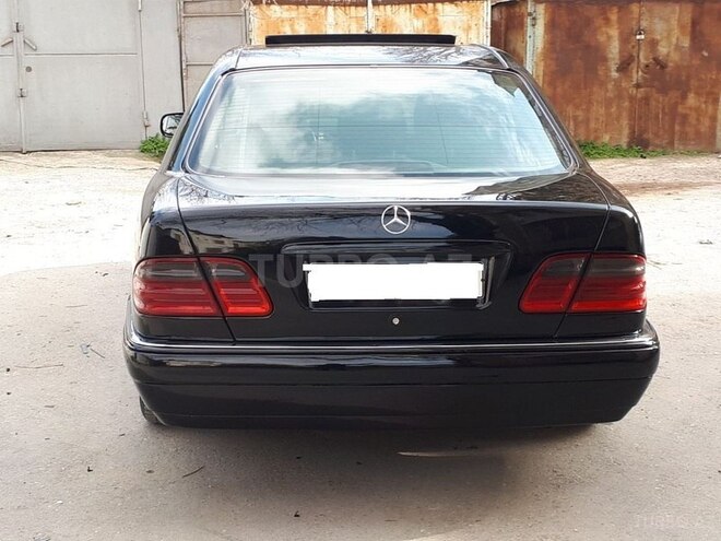 Mercedes E 240 1998, 320,000 km - 2.4 l - Bakı