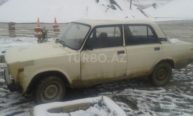 LADA (VAZ) 2105 1999, 245,680 km - 1.5 л - Quba