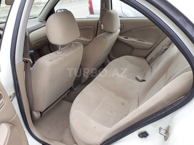 Nissan Sunny 2009, 170,000 km - 1.6 l - Bakı