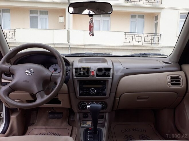 Nissan Sunny 2009, 170,000 km - 1.6 l - Bakı