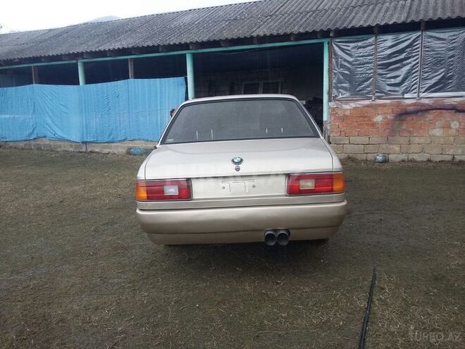 BMW 728 1984, 302,000 km - 2.8 л - Qəbələ
