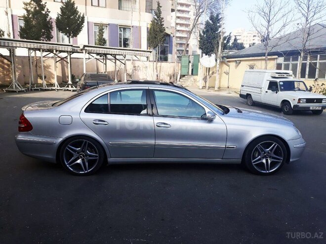 Mercedes E 320 2002, 322,000 km - 3.2 l - Bakı