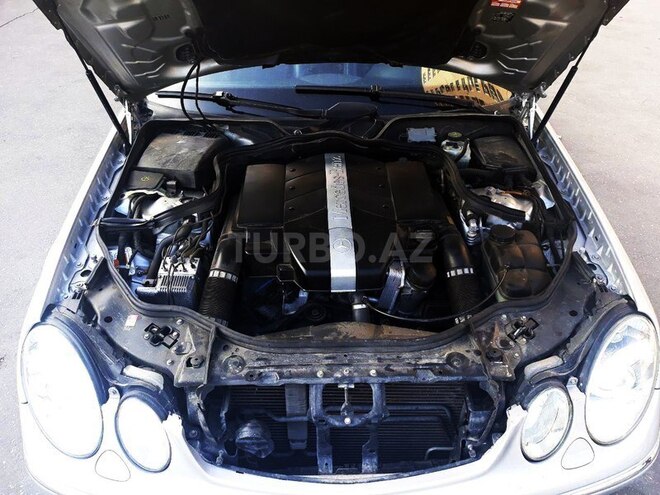 Mercedes E 320 2002, 322,000 km - 3.2 l - Bakı