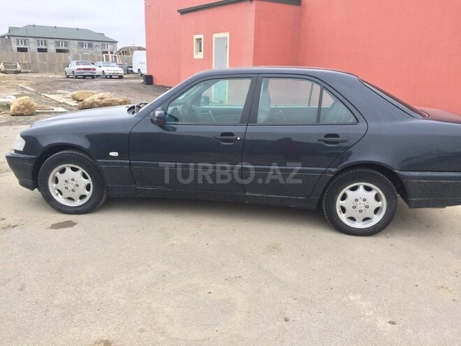 Mercedes C 200 1999, 214,515 km - 2.0 l - Bakı
