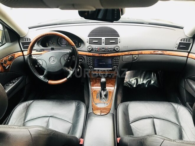 Mercedes E 240 2003, 303,000 km - 2.6 l - Bakı