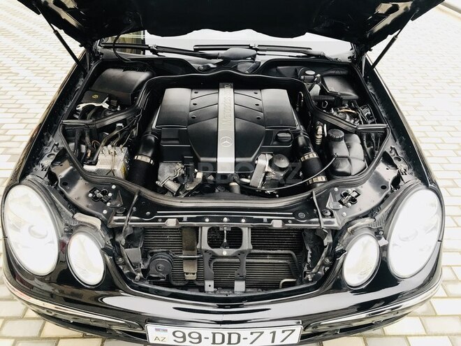 Mercedes E 240 2003, 303,000 km - 2.6 l - Bakı