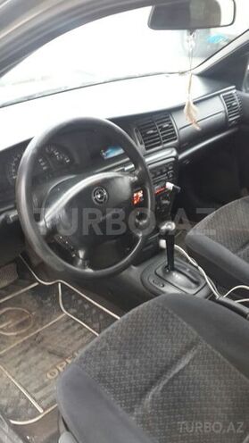 Opel Vectra 1996, 200,000 km - 2.0 l - Bakı