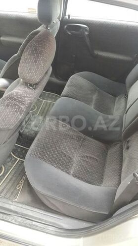 Opel Vectra 1996, 200,000 km - 2.0 l - Bakı