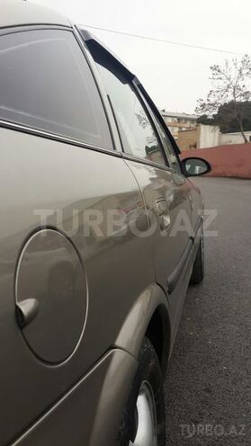 Opel Vectra 1996, 200,000 km - 2.0 l - Bakı