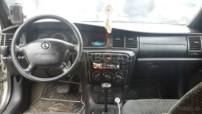 Opel Vectra 1996, 200,000 km - 2.0 l - Bakı