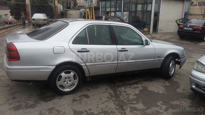Mercedes C 220 1994, 360,000 km - 2.2 l - Bakı