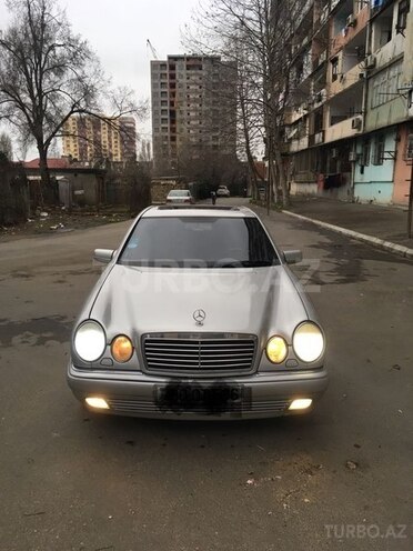 Mercedes E 320 1996, 399,000 km - 3.2 l - Bakı