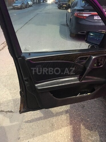 Mercedes E 300 1998, 210,000 km - 3.0 l - Bakı