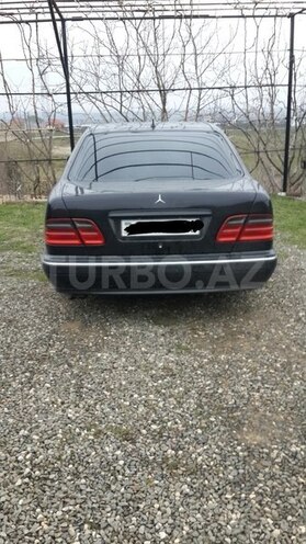 Mercedes E 280 2000, 271,000 km - 0.2 l - Bakı