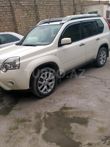 Nissan X-Trail 2014, 33,700 km - 2.5 л - Bakı