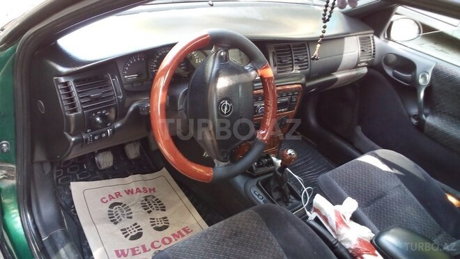 Opel Vectra 1998, 250,000 km - 2.0 l - Bakı