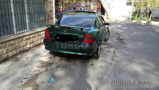 Opel Vectra 1998, 250,000 km - 2.0 l - Bakı