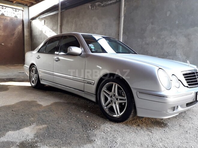 Mercedes E 240 2000, 285,363 km - 0.2 l - Gəncə