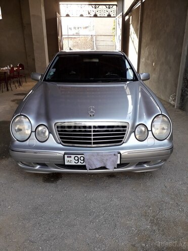 Mercedes E 240 2000, 285,363 km - 0.2 l - Gəncə