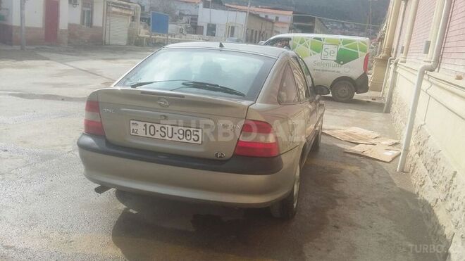 Opel Vectra 1996, 300,000 km - 2.0 l - Bakı