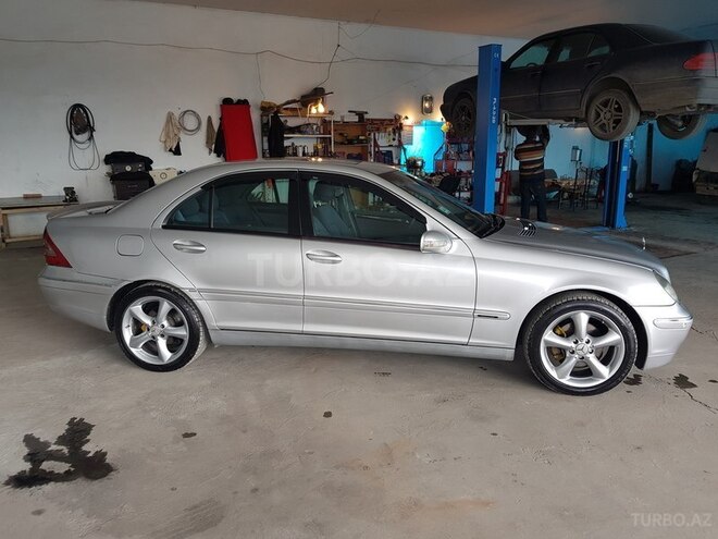 Mercedes C 220 2000, 290,123 km - 2.2 l - Sumqayıt