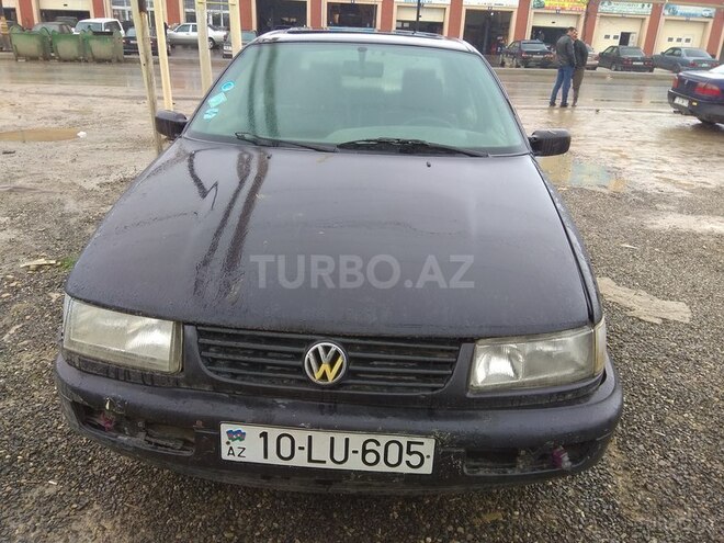 Volkswagen Passat 1995, 322,000 km - 2.0 l - Bakı
