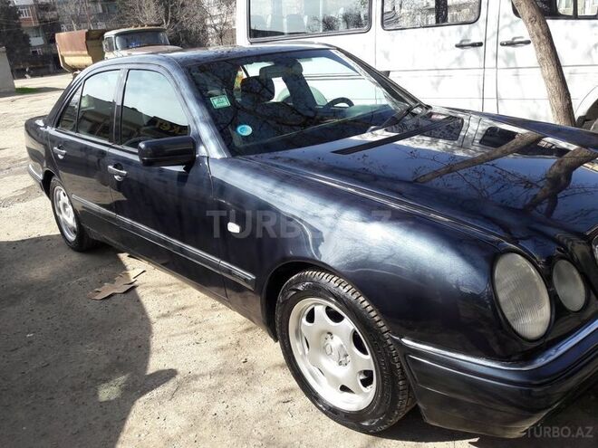 Mercedes E 240 1997, 298,789 km - 2.4 l - Gəncə