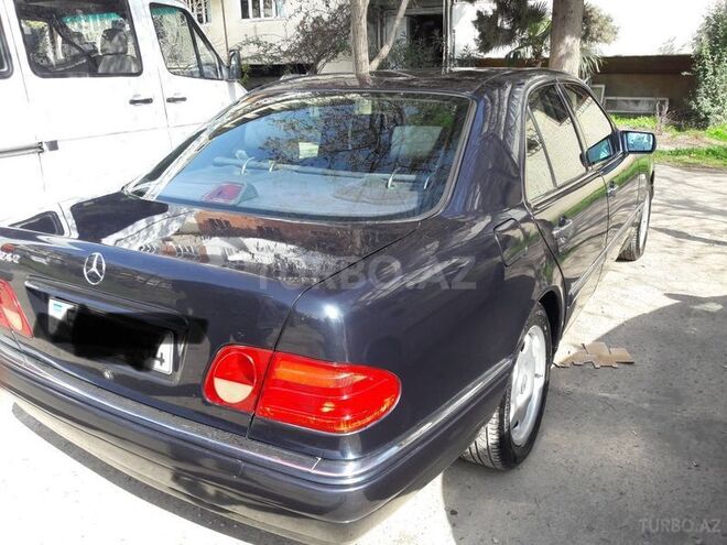 Mercedes E 240 1997, 298,789 km - 2.4 l - Gəncə